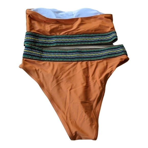 ⭐Boho rust unbranded high waisted strapless bikini size medium - Picture 4 of 4